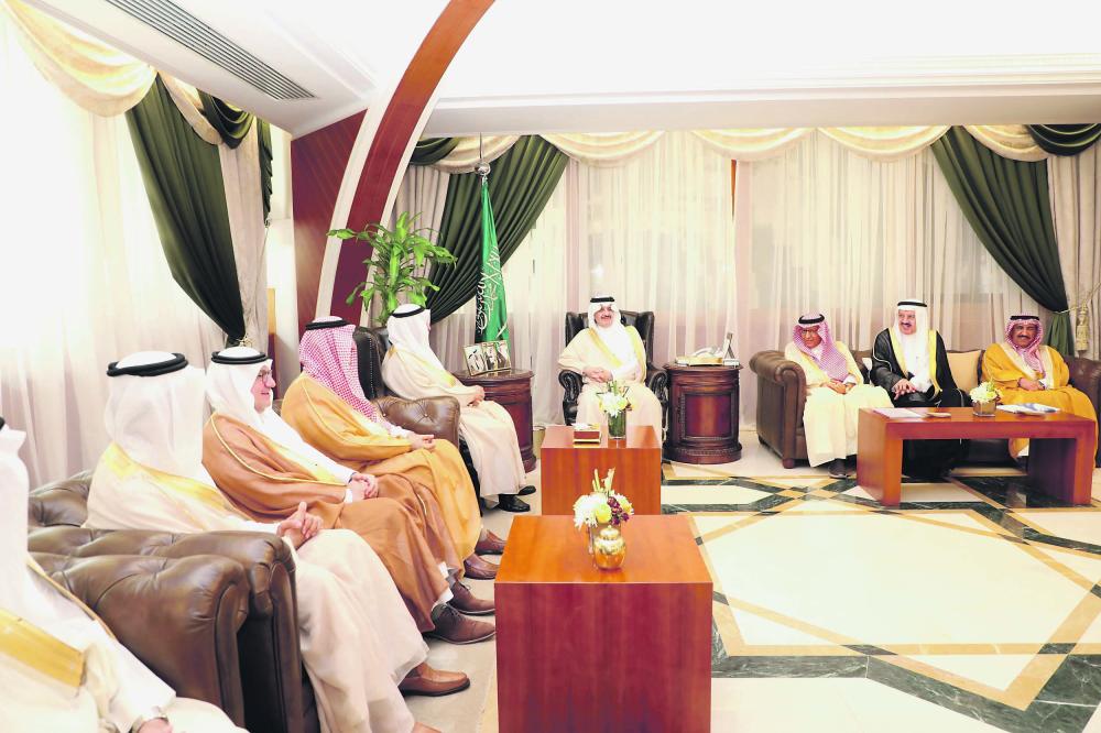 أمير الشرقية: يؤكد على دور رجال الأعمال في المساهمة المجتمعية