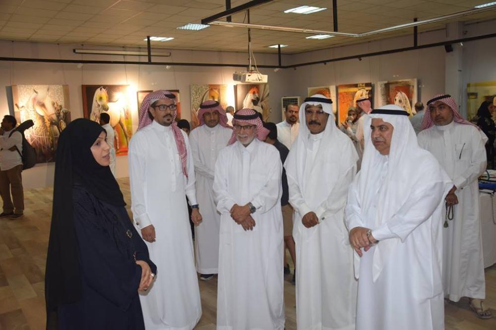 «إيقاع وصهيل» يؤصل للطابع المحلي بفنون الدمام