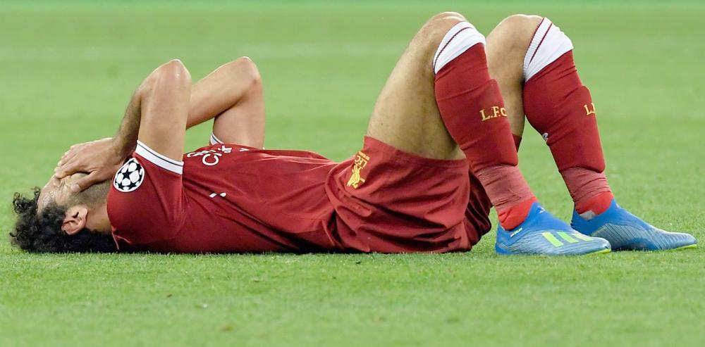 صلاح يخرج مصابا ويقلق منتخب«الفراعنة»