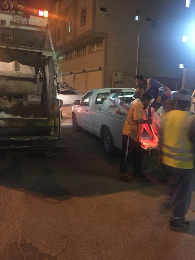 اتلاف ٧٠٠ كيلو «سنبوسة» بالدمام