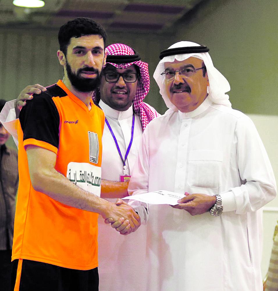 «العنابي» و«ار ايه ار» في نهائي سعود جاسم