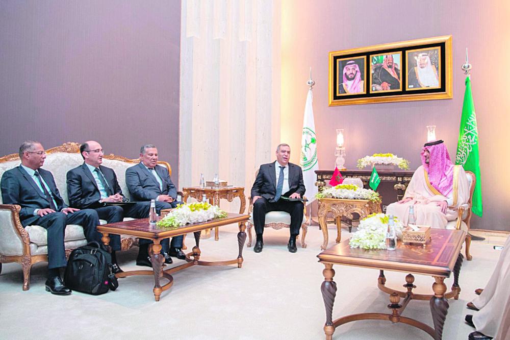 وزير الداخلية يستقبل نظيره المغربي