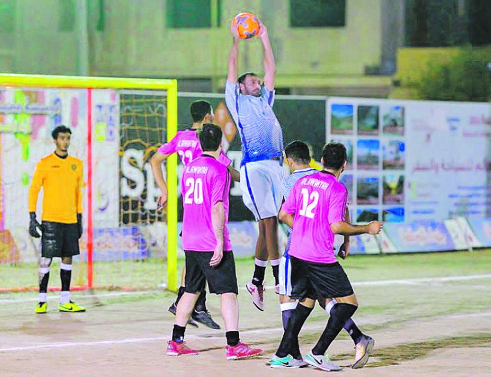 الموسوي يقصي حامل اللقب في دورة المنيرة