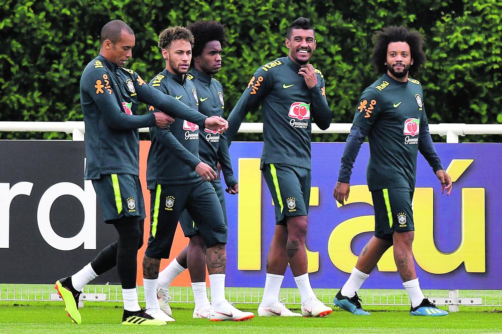 البرازيل تبدأ مشوار كأس العالم بهدوء كبير