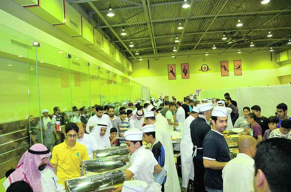 1500 زائر لمهرجان الطبق الخيري بصفوى