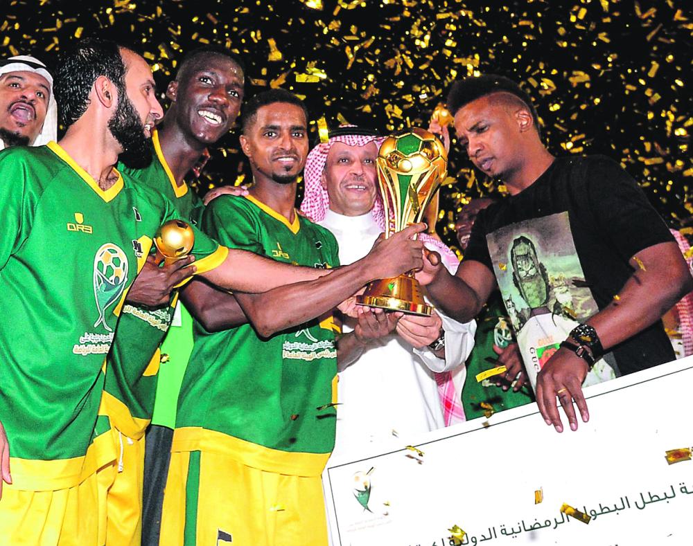 فريق جدة يحصد المليون وكأس رئيس الهيئة