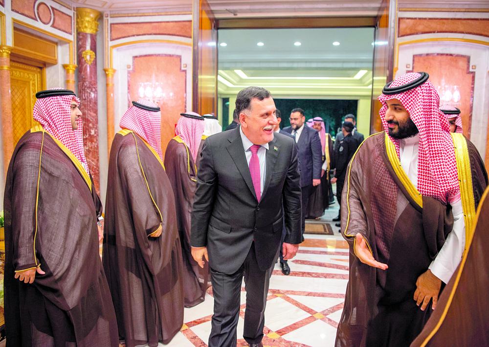ولي العهد يبحث تطورات الأوضاع على الساحة الليبية