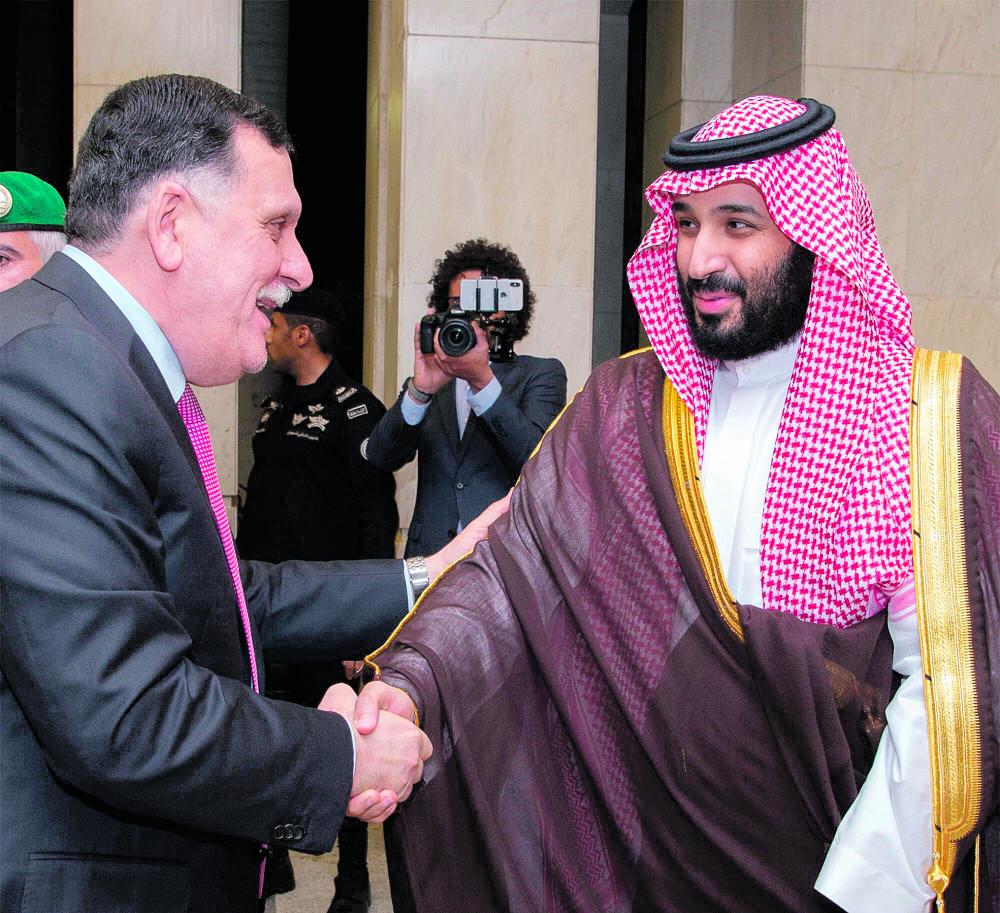 ولي العهد يبحث تطورات الأوضاع على الساحة الليبية