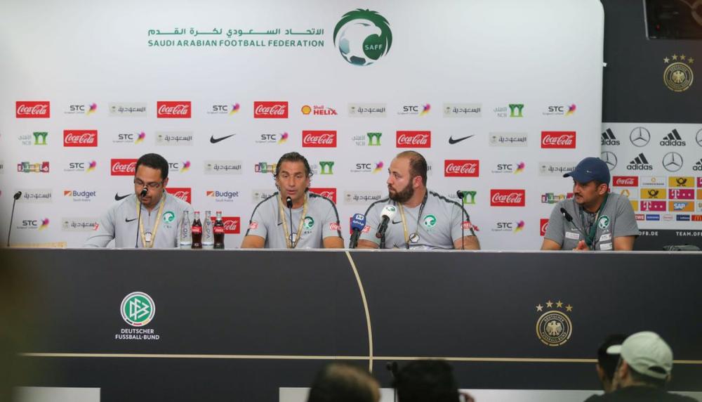 بيتزي : مواجهة الأخضر أمام منتخب ألمانيا نارية