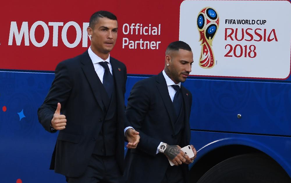 منتخب البرتغال يصل إلى موسكو بقيادة رونالدو