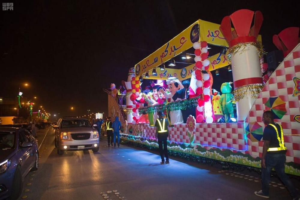 الرياض .. كرنفالات متحركة تطرق الأبواب في العيد