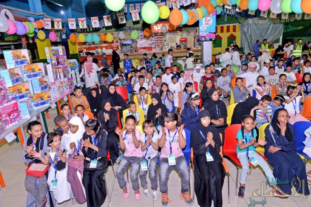 «بر الأحساء» تشارك 300 طفلٍ فرحة العيد
