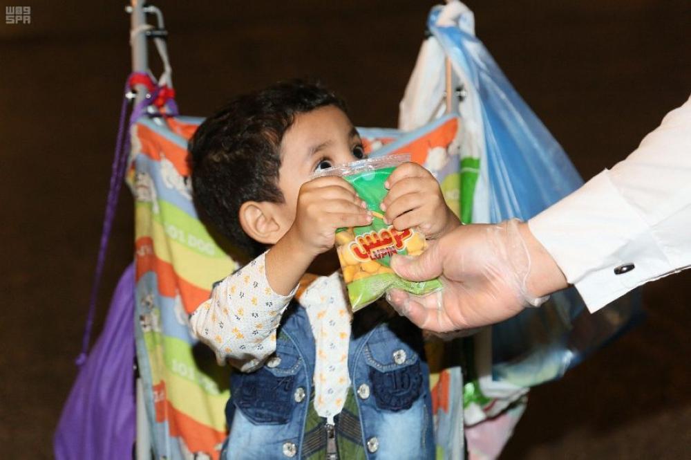 «هدية» تنظم برنامج معايدة لزوار الحرمين