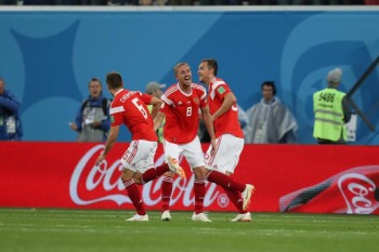 المنتخب المصري يخسر من نظيره الروسي بالثلاثة