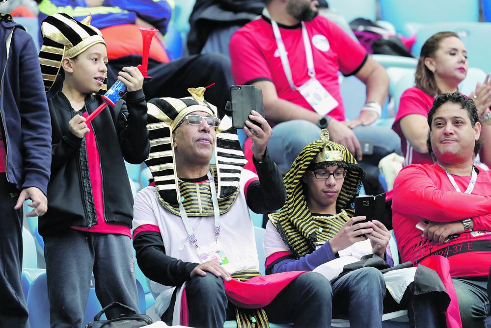 جماهير المونديال في صور