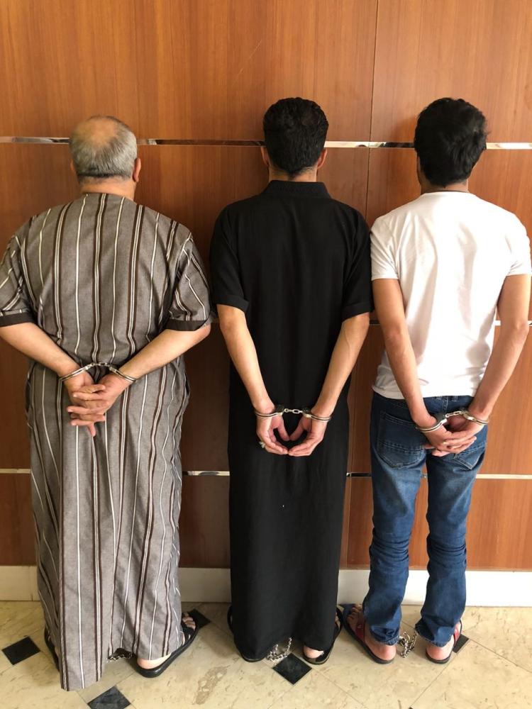 الرياض .. الإطاحة بعصابة تنصب على كبار السن 