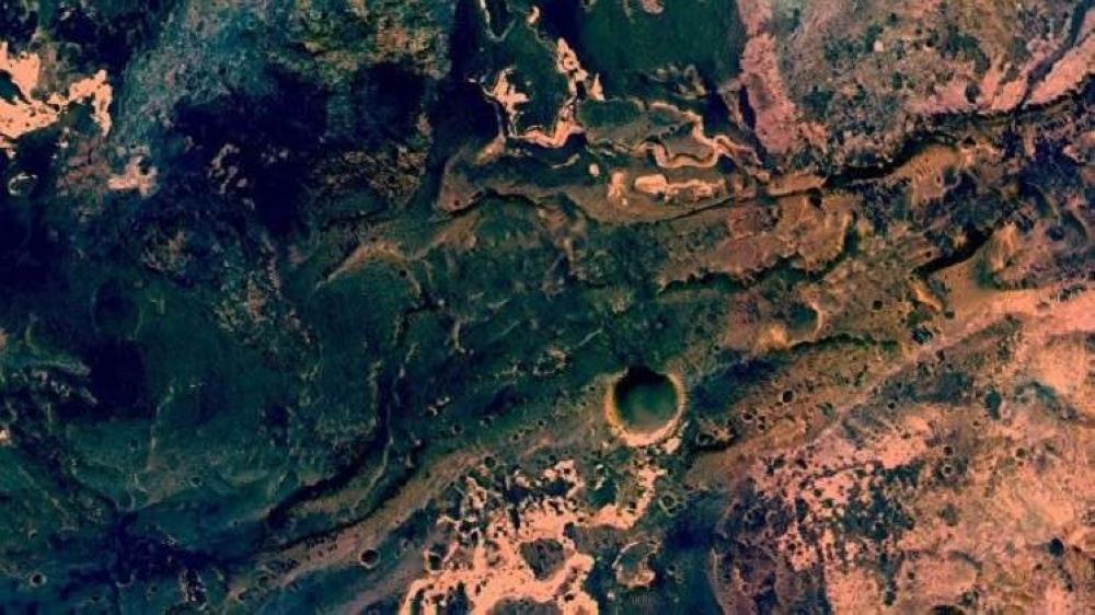 شاهد.. أطول نهر على سطح المريخ