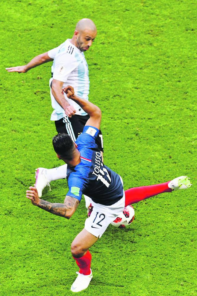 ماسكيرانو يعتزل اللعب الدولي