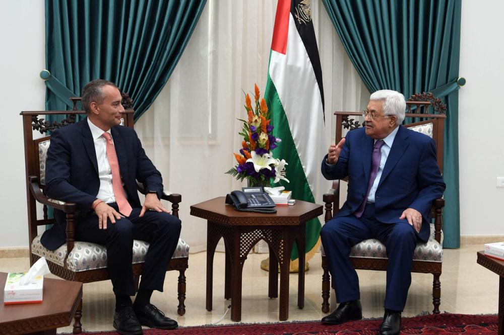 الرئيس الفلسطيني يُطلع المبعوث الأممي على مستجدات الأوضاع السياسية