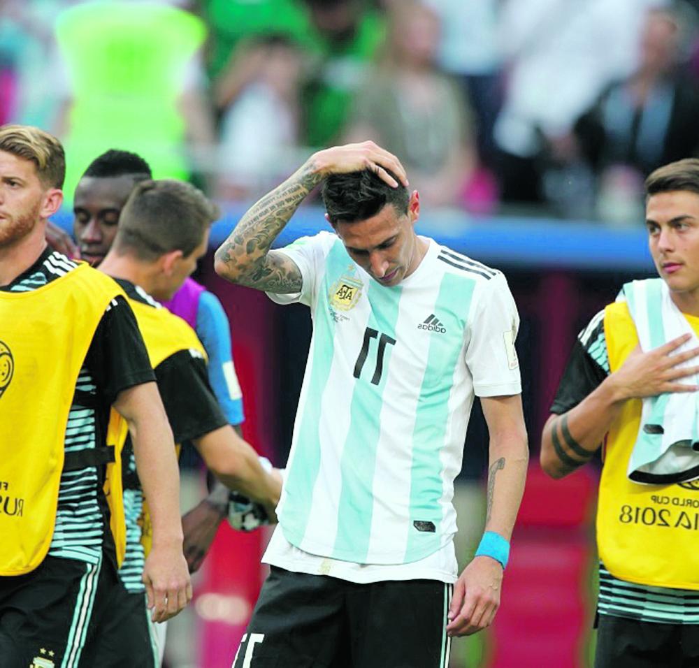 أربعة لاعبين من الأرجنتين يتخلفون