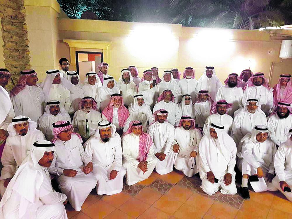 6 أندية للمتقاعدين بالأحساء