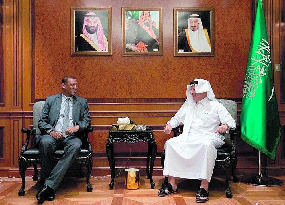 من العاصمة