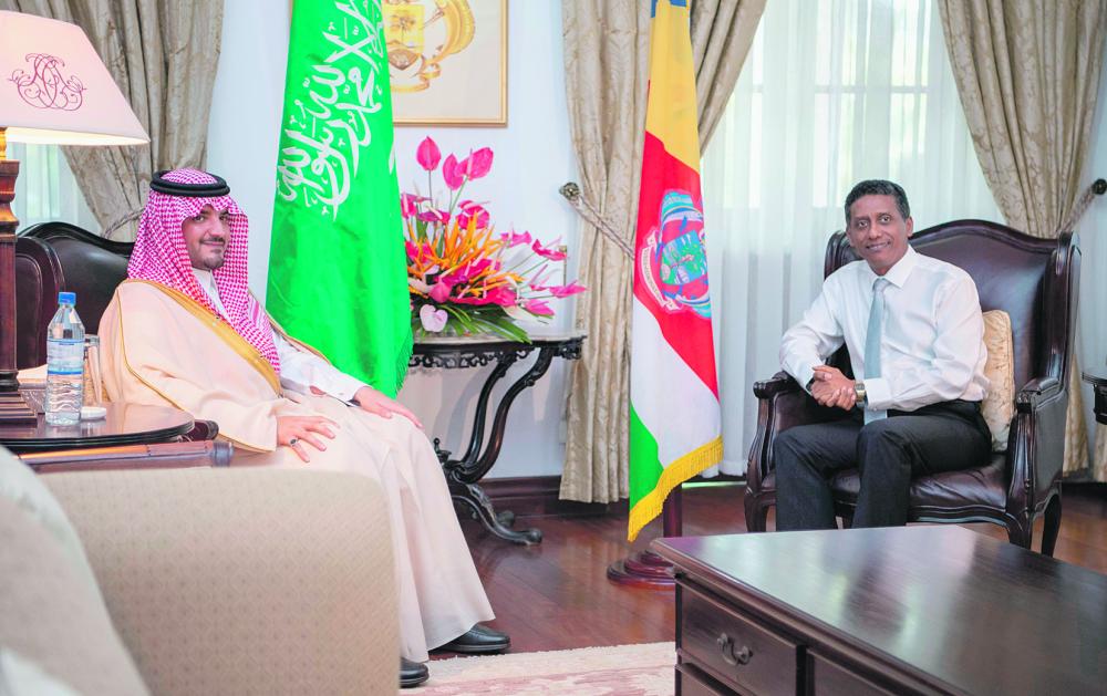 رئيس جمهورية سيشل يستقبل وزير الداخلية