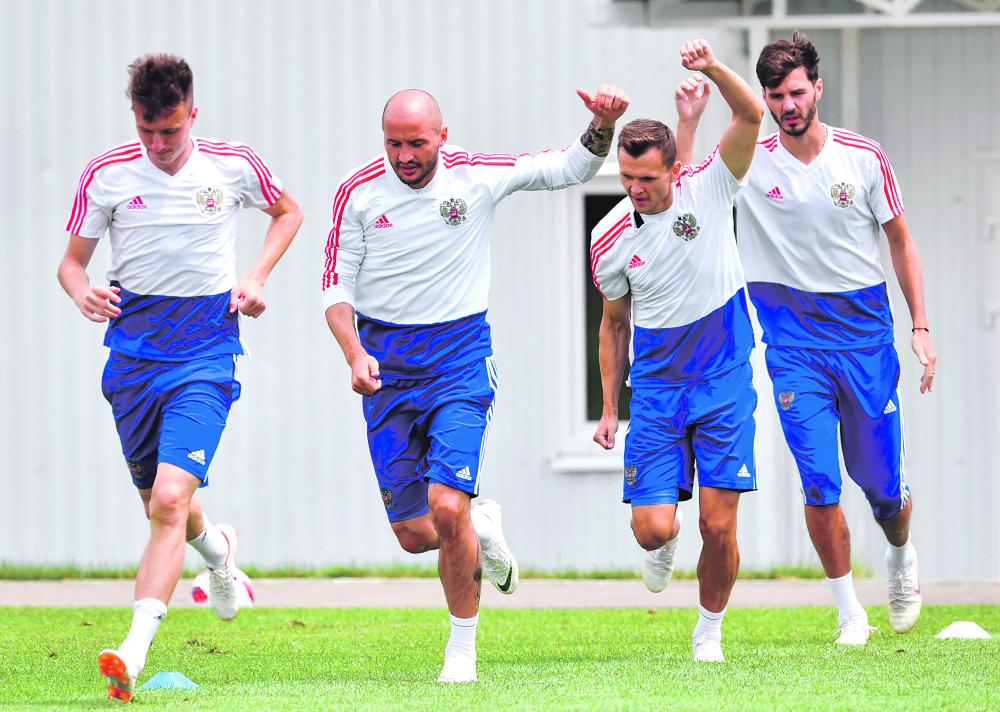روسيا وكرواتيا تسعيان لتكرار التألق