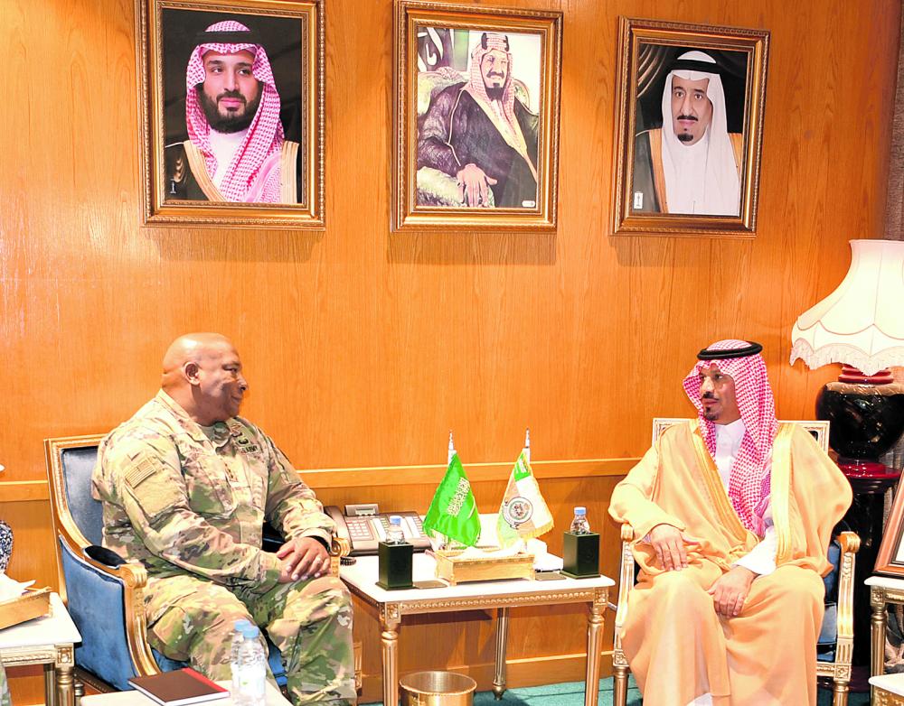 من العاصمة
