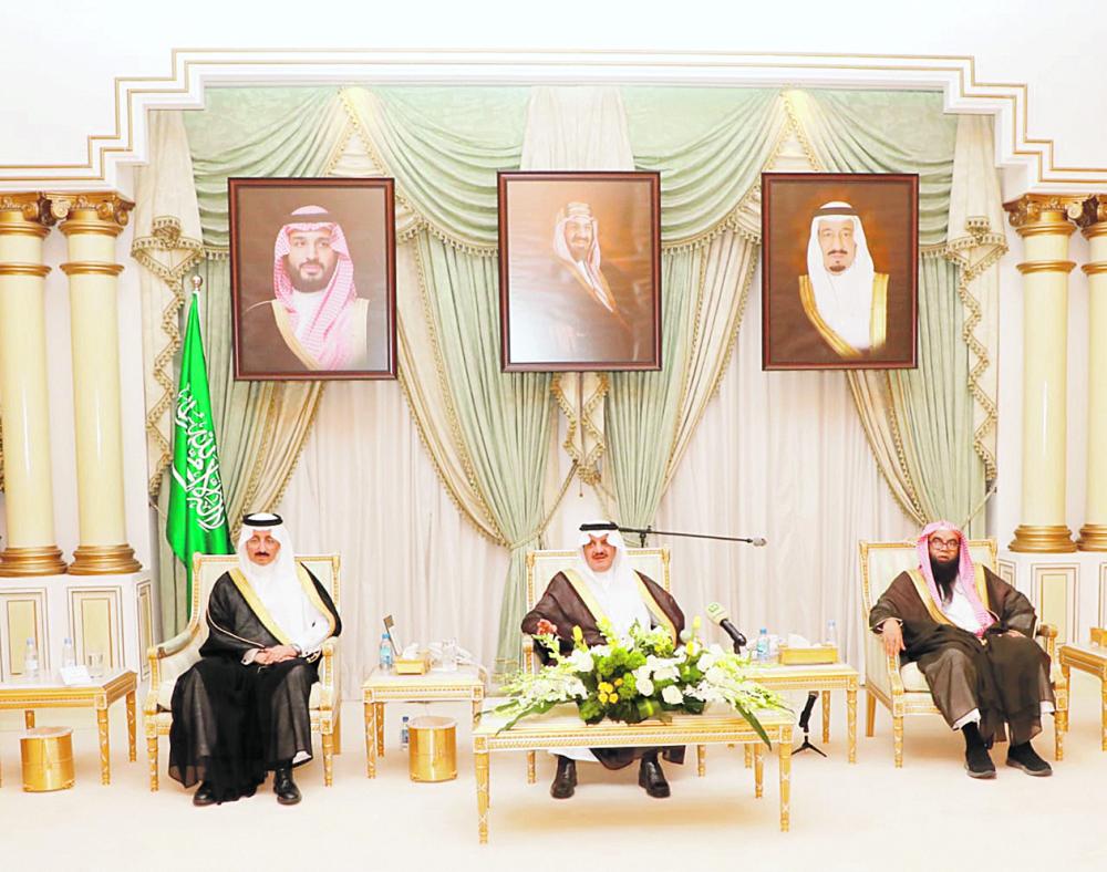 أمير الشرقية يهنئ أهالي الأحساء لتسجيل الواحة بالتراث العالمي