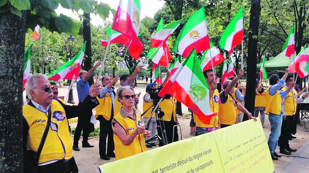 محتجون بباريس: لا لإعادة الدبلوماسي الإرهابي لطهران