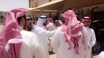 عمل الرياض : 41 مخالفة لقرار منع العمل تحت حرارة الشمس