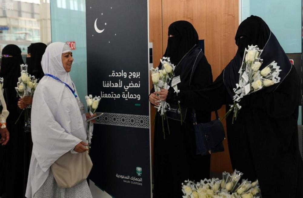 جمرك مطار المدينة المنورة يستقبل الحجاج