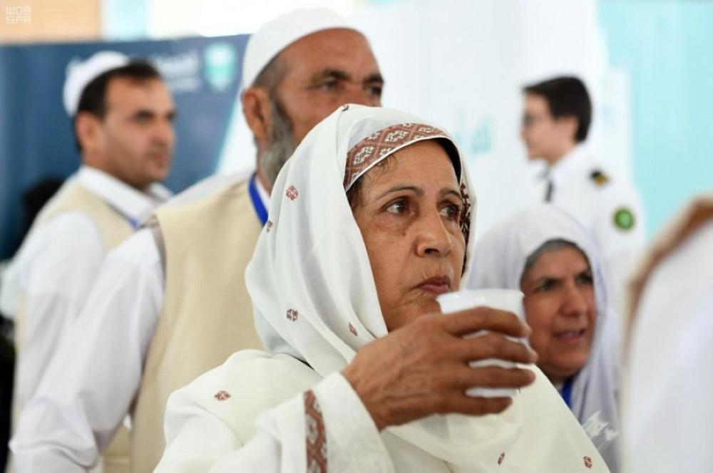 جمرك مطار المدينة المنورة يستقبل الحجاج