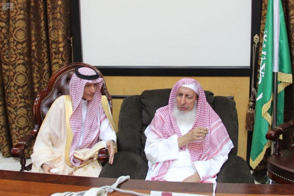 المفتي العام يستقبل أمين الطائف
