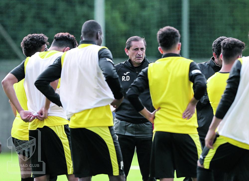 إدارة الاتحاد تضع الكرة في ملعب دياز