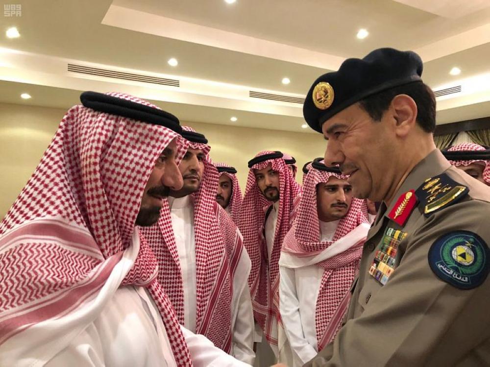 أمير نجران يستقبل المعزين في وفاة والدته