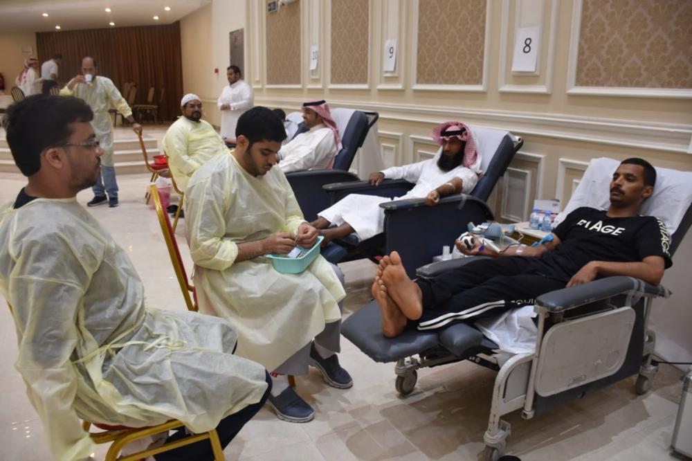 الأحساء .. ٥٦٧ متبرعاً شاركوا في حملة التبرع بالدم 