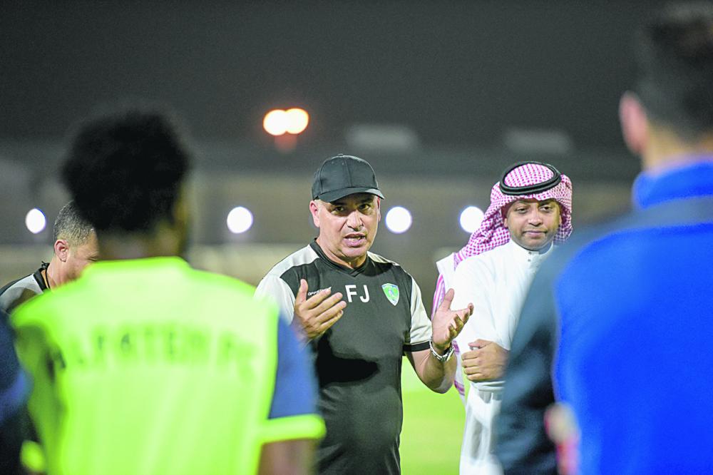 الفتح بوجوه جديدة يتطلع لإعادة أمجاده