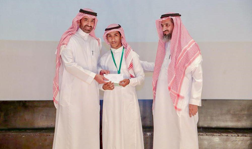 وزير العمل يكرم 80 يتيماً فى مسابقة القرآن الكريم 