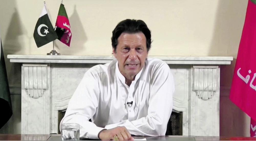 «خان» يعلن فوزه في انتخابات باكستان