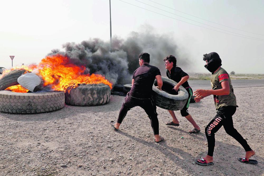 النقابات والاتحادات المهنية تنضم لاحتجاجات العراق