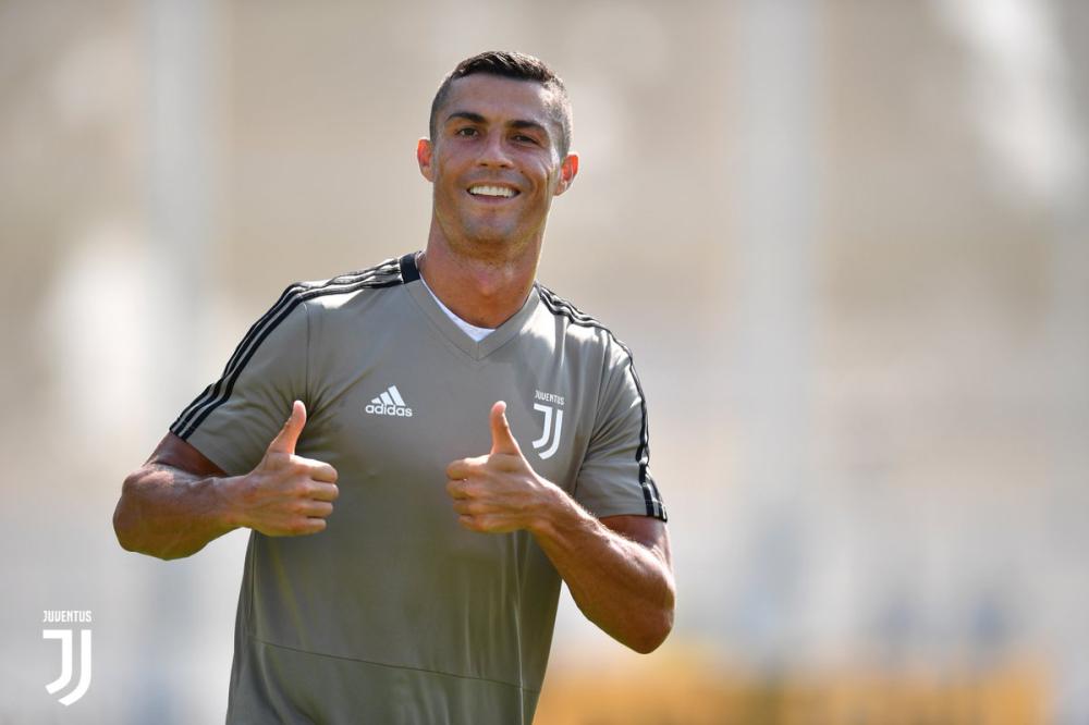 رونالدو يشعل تدريبات 'السيدة العجوز'
