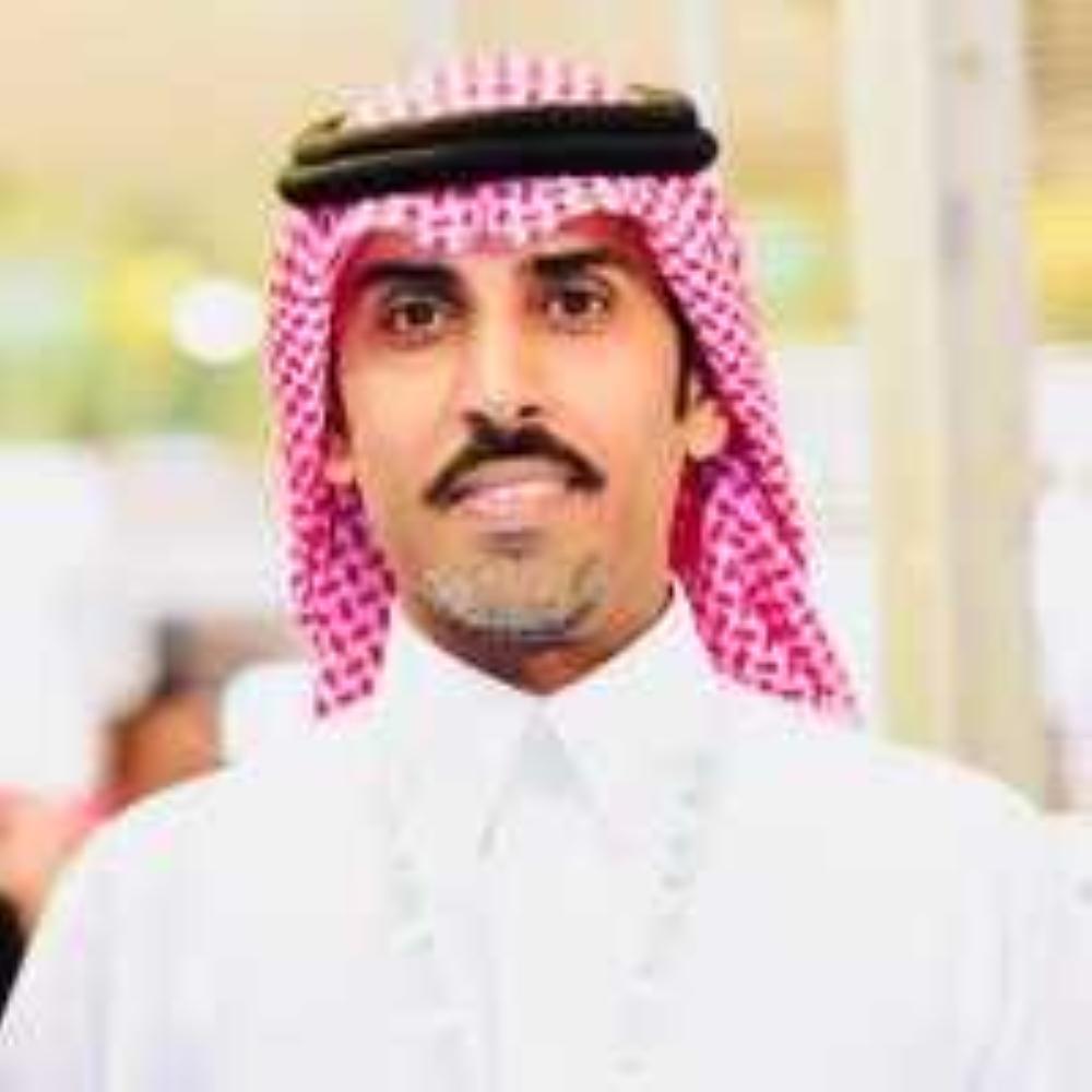 «ظاهرة تأليف الكتب» طريق المشاهير نحو الشهرة المفقودة