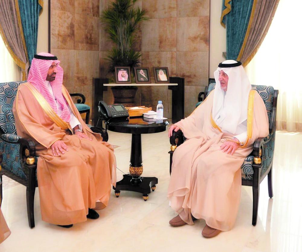 أمير مكة يستقبل وزير العمل والتنمية الاجتماعية