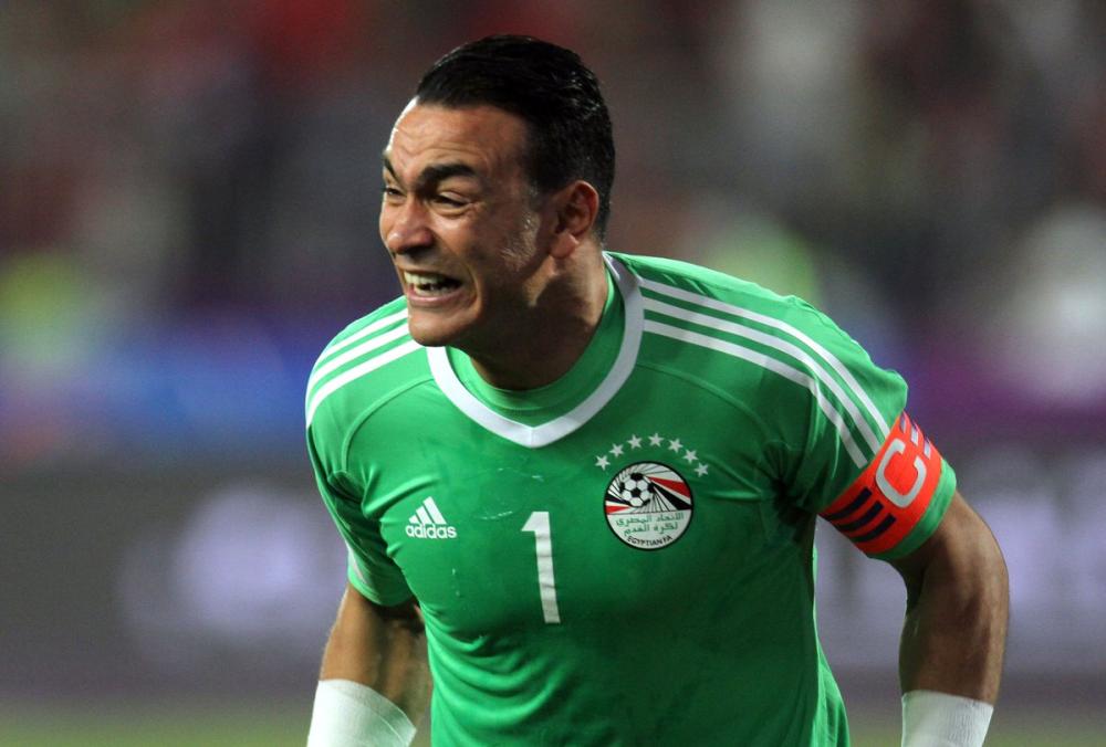 الحضري يعلن اعتزاله اللعب دوليا
