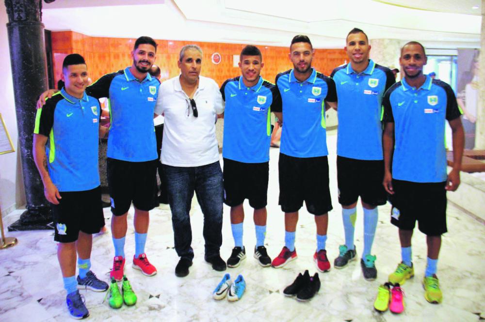 7 برازيليين يصلون إلى معسكر الجيل