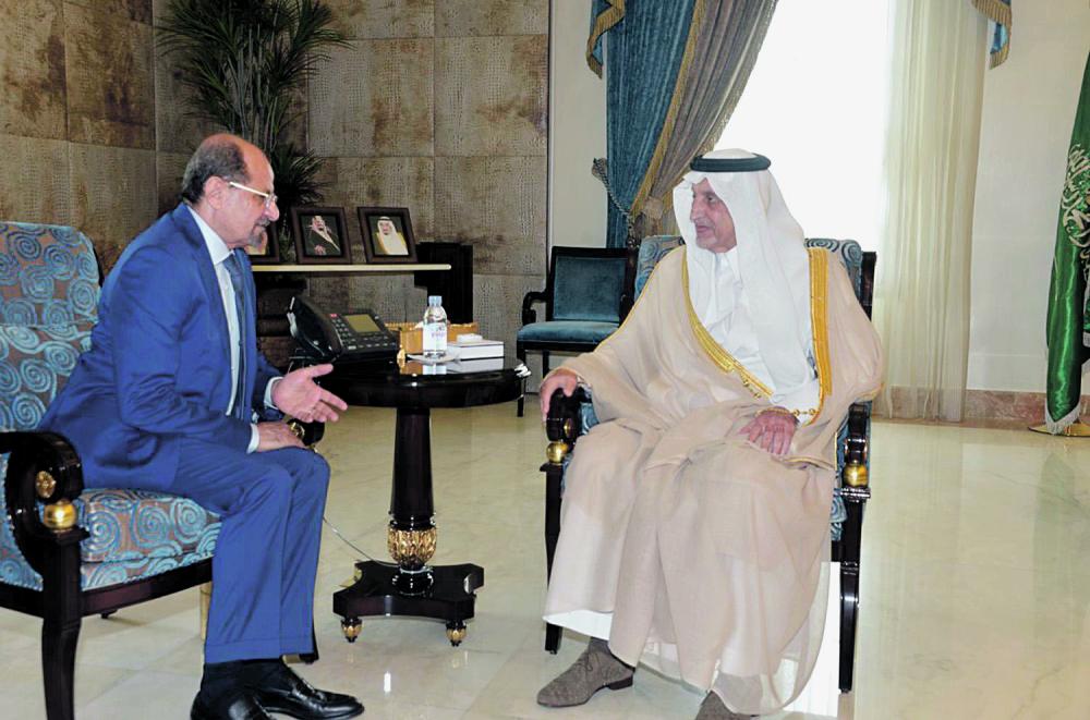 أمير مكة يبحث مع السفير اليمني القضايا المشتركة