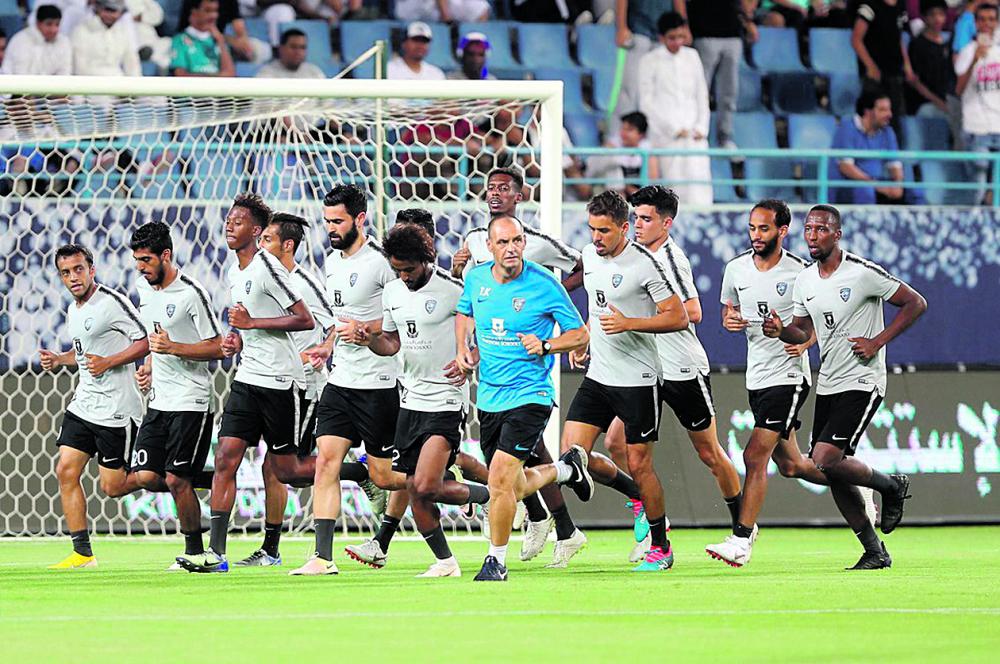 الزعيم يدشن مشاركته العربية بحثًا عن اللقب الخامس