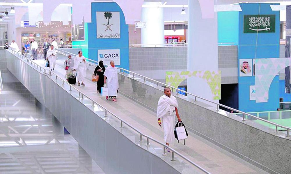 10 دقائق لختم جوازات الحجاج بمطار جدة